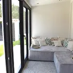 Luxury Y3, Nea Kalikratia