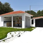 Nyaraló Luxury Y3, Nea Kalikratia