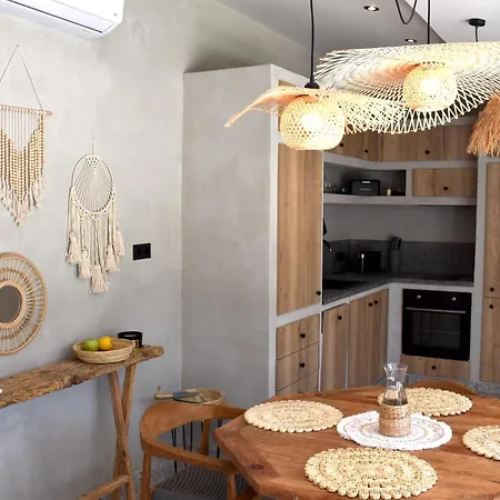 Luxury Y3, Nea Kalikratia Holiday home *