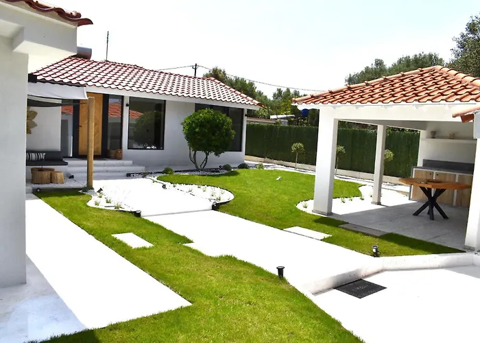 Luxury Y3, Nea Kalikratia Vergia